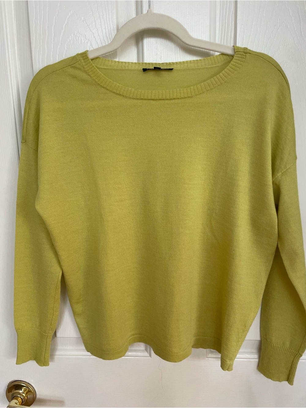 Eileen Fisher Lightweight 100% Merino Crewneck Sweater - Lime Green